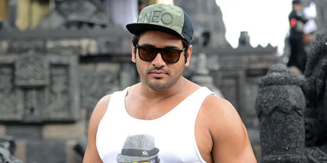 Sampai di India, Saurav Gurjar Langsung Selfie Unyu Pakai Ini