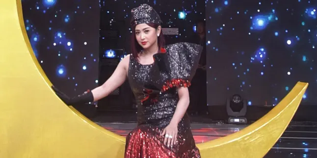 Sampai Di Jakarta, Dewi Perssik Siapkan Dokter Ahli Untuk Tangani Ayahanda