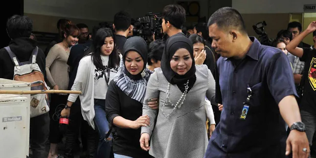 Sampai Kapan Nassar - Musdalifah Pisah Ranjang? Sampai Kapan Nassar - Musdalifah Pisah Ranjang?