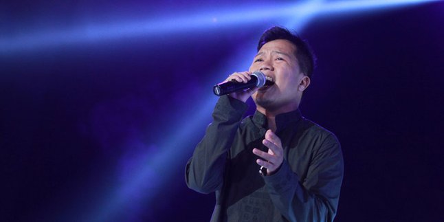 Sandhy Sandoro Jadi Bintang Tamu Konser Sheila On 7