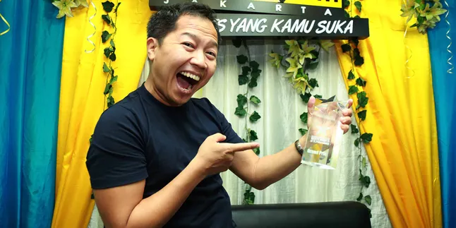 Sandhy Sondoro Kembali Juara di Festival Musik Internasional!