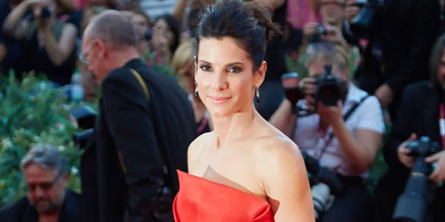 Sandra Bullock Bangkit Dari Keterpurukan