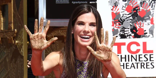 Sandra Bullock Dianugerahi Walk Of Fame Sandra Bullock Dianugerahi Walk Of Fame