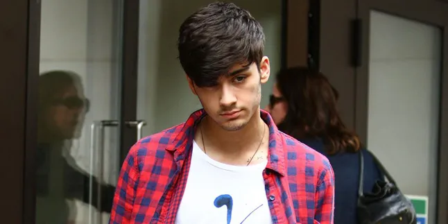 Sang Nenek Meninggal Dunia, Ini Tribut Manis Dari Zayn Malik