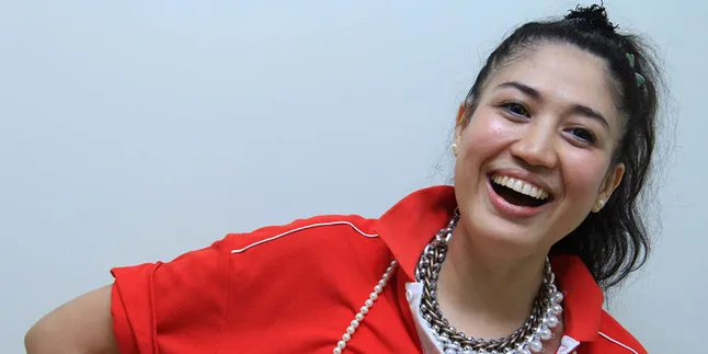 Sania Siap Kembali Dengan 'Tak Cinta Lagi'