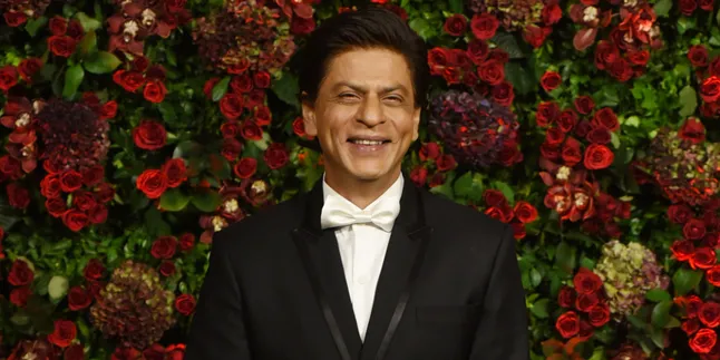 Santai, Begini Cara Shahrukh Khan Menikmati Liburan Akhir Tahun di California Santai, Begini Cara Shahrukh Khan Menikmati Liburan Akhir Tahun di California