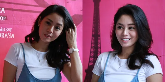 Saphira Indah Meninggal Dunia, Suami Terduduk Lemas Saat Pemakaman