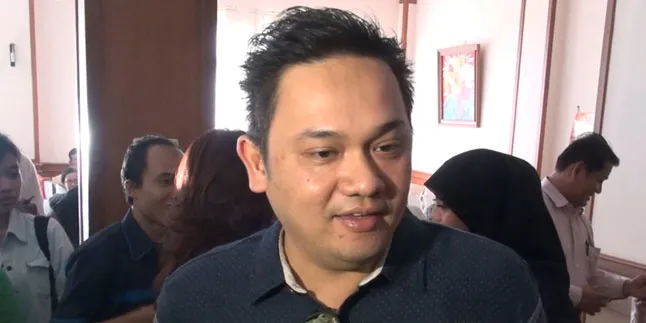 Sarankan Tessy Ganti Nama, Farhat Abbas Diminta Tak Urusi Orang