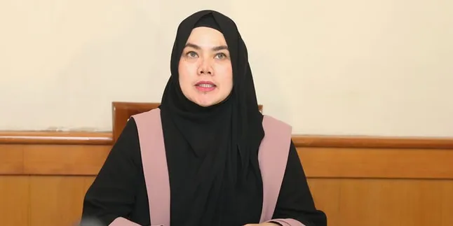 Sarita Tegaskan Tak Pernah Memberi Izin Pernikahan Faisal Harris - Jennifer Dunn Sarita Tegaskan Tak Pernah Memberi Izin Pernikahan Faisal Harris - Jennifer Dunn