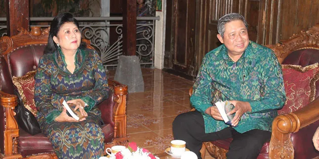 SBY Diundang Untuk Hadiri Premiere '99 CAHAYA DI LANGIT EROPA' SBY Diundang Untuk Hadiri Premiere '99 CAHAYA DI LANGIT EROPA'