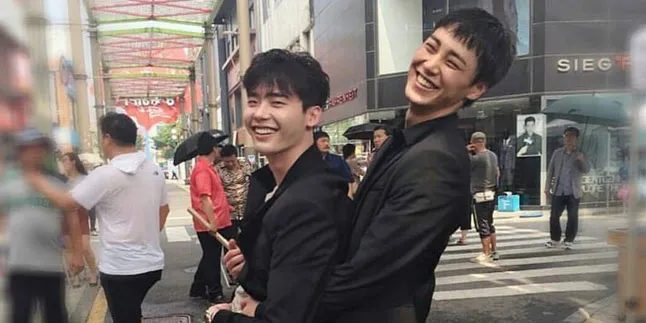 Scene Berkelahi, Seperti Ini Lee Jong Suk & Lee Tae Hwan Aslinya Scene Berkelahi, Seperti Ini Lee Jong Suk & Lee Tae Hwan Aslinya
