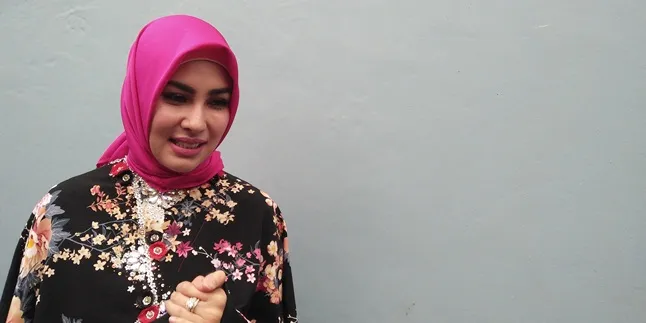 Sebelum Berhijab, Kartika Putri Banyak Bertanya ke Guru Spiritual Sebelum Berhijab, Kartika Putri Banyak Bertanya ke Guru Spiritual