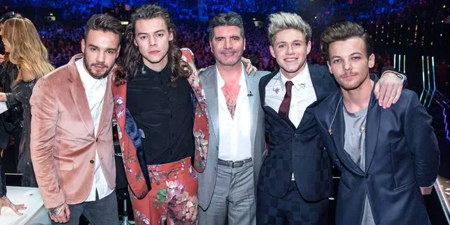 Sebelum Berpisah, One Direction Dapat Petuah Dari Simon Cowell