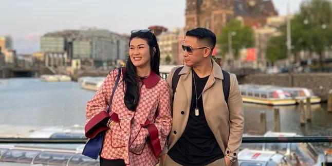 Sebelum Meninggal Anggi Pratama Bisikan Ini, Buat Stevi Agnecya Tersenyum dan Menitikan Air Mata Lalu Menghembuskan Nafas Terakhir Sebelum Meninggal Anggi Pratama Bisikan Ini, Buat Stevi Agnecya Tersenyum dan Menitikan Air Mata Lalu Menghembuskan Nafas Terakhir