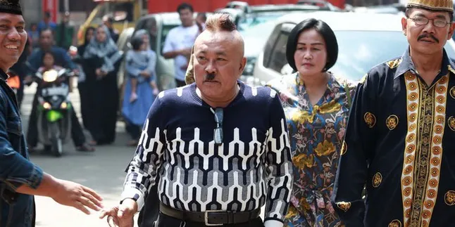 Sebelum Meninggal, Gogon Masih Sempat Tampil & Nyanyi Bareng Srimulat Sebelum Meninggal, Gogon Masih Sempat Tampil & Nyanyi Bareng Srimulat