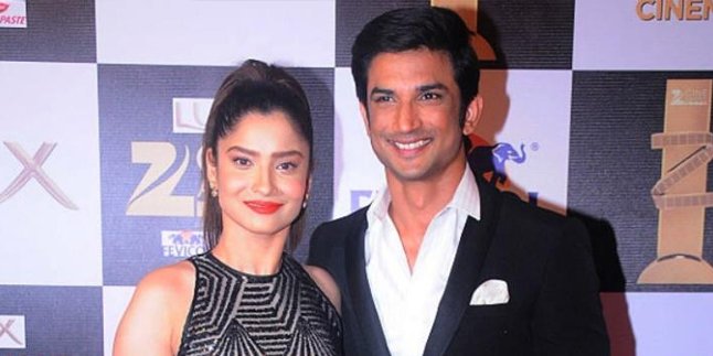 Before Dying, Sushant Singh Rajput Confided in his Ex-girlfriend about Rhea Chakraborty