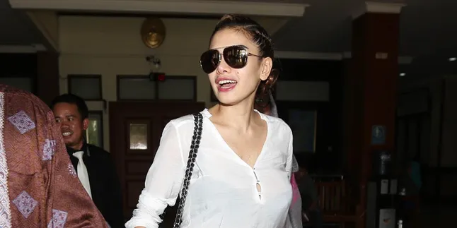 Sebelum Syuting, Nikita Mirzani Wajib Pompa ASI Sebelum Syuting, Nikita Mirzani Wajib Pompa ASI