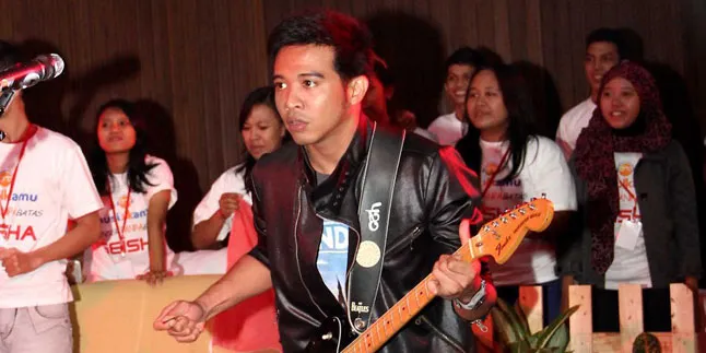 Sebelum Tertangkap, Gitaris Geisha Berangkatkan Haji Kedua Orang Tuanya