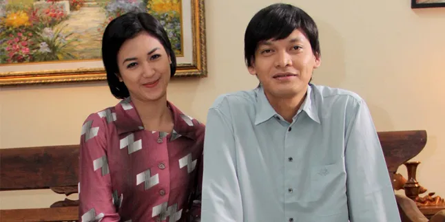 Seberapa Puas Sylvia Fully Dengan 'JOKOWI ADALAH KITA'?