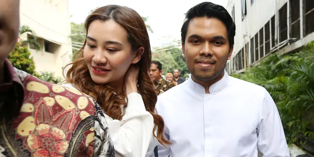 Sebulan Menikah dengan Thariq Halilintar, Aaliyah Massaid Digempur Gombalan Tiap Saat Sebulan Menikah dengan Thariq Halilintar, Aaliyah Massaid Digempur Gombalan Tiap Saat
