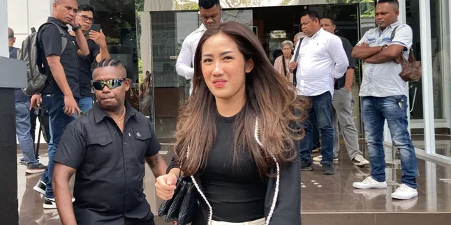 Sebut Kesaksian Yudha Arfandi 100 Persen Bohong, Ibunda Tamara Tyasmara Ingin Nyawa Dibayar Nyawa Atas Kematian Dante Sebut Kesaksian Yudha Arfandi 100 Persen Bohong, Ibunda Tamara Tyasmara Ingin Nyawa Dibayar Nyawa Atas Kematian Dante