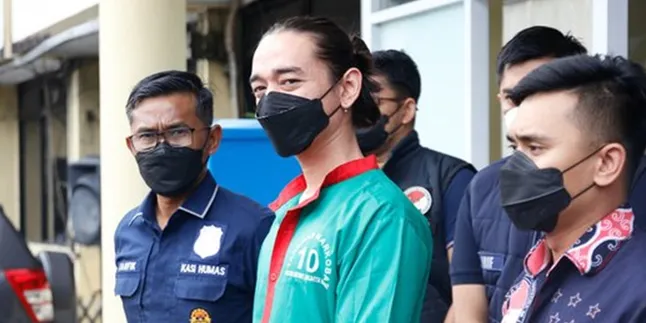 Sebut Psikotropika Jadi Metode Pengobatannya, Ojan Sisitipsi Akui Idap Autisme Sejak Lahir Sebut Psikotropika Jadi Metode Pengobatannya, Ojan Sisitipsi Akui Idap Autisme Sejak Lahir