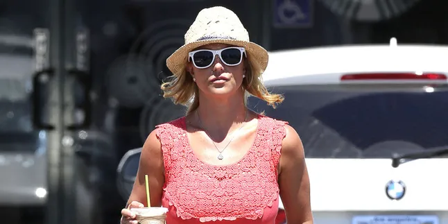 Sedang di Puncak Kemesraan, Britney Spears Siap Menikah? Sedang di Puncak Kemesraan, Britney Spears Siap Menikah?