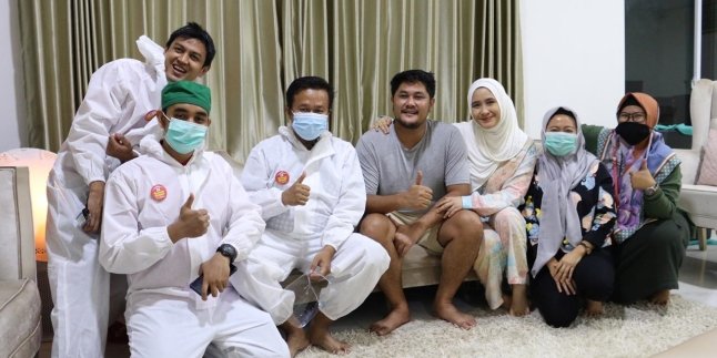 A Series of Celebrity Children Undergo Modern Circumcision Process for the First Time in Indonesia