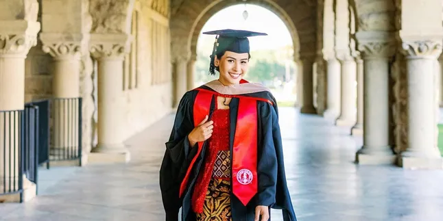 A Row of Artists Who Received LPDP Scholarships, from Maudy Ayunda to Isyana