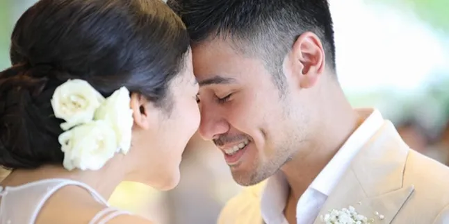 Sederhana Tapi Indah, Beginilah Gaun Pengantin Putri Marino