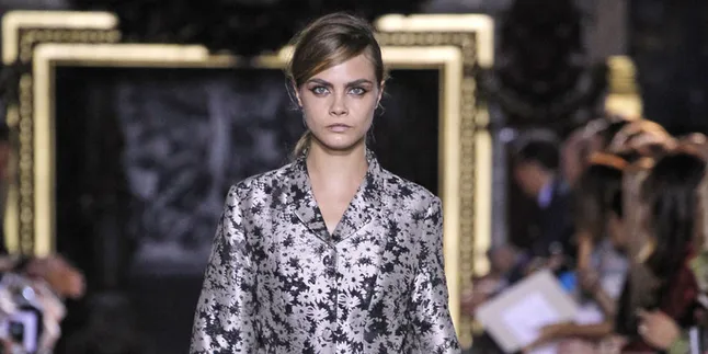 Sedih, Cara Delevingne - Michelle Rodriguez Akhirnya Berpisah? Sedih, Cara Delevingne - Michelle Rodriguez Akhirnya Berpisah?