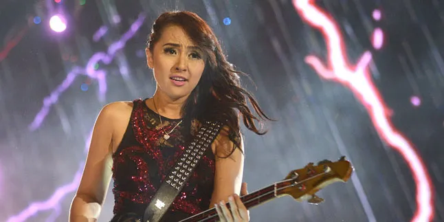 Sedikit Meleset Dari Prediksi, Chua Kotak Lahirkan Anak Pertama