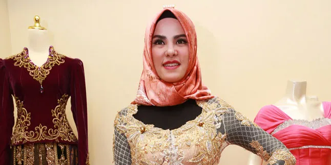 Segera Naik Pelaminan, Angel Lelga Masih Main Rahasia Segera Naik Pelaminan, Angel Lelga Masih Main Rahasia