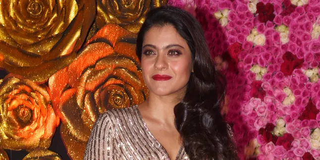 Sehari Setelah Ayah Mertua Meninggal, Kajol Jenguk Ibunda di Rumah Sakit Sehari Setelah Ayah Mertua Meninggal, Kajol Jenguk Ibunda di Rumah Sakit