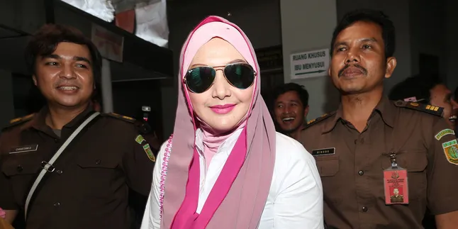Sekali Perawatan, Edies Adelia Habiskan 7 Hingga 10 Juta! Sekali Perawatan, Edies Adelia Habiskan 7 Hingga 10 Juta!