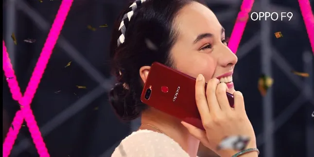 Sekeren Apa Sih OPPO F9-nya Chelsea Islan?