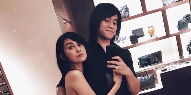 Selain Cantik, Vicy Melanie Tunangan Kevin Aprilio Juga Jago Nyanyi