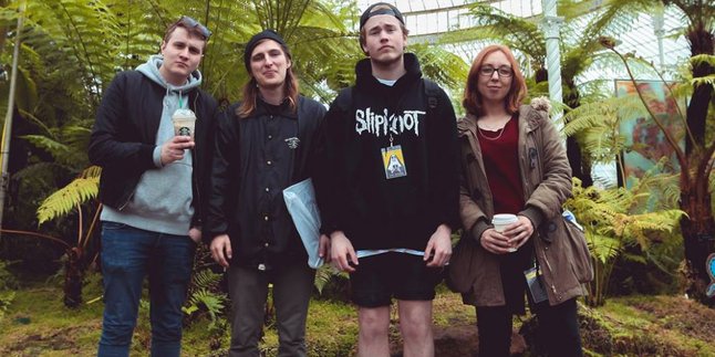 Selalu Masuk Set List, Milk Teeth Rilis 'Swear Jar (Again)'