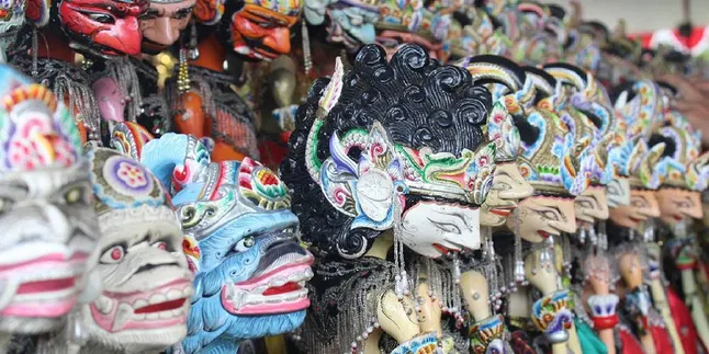 Selalu Menghibur, Wayang Ajen Semarakkan Lebaran di Pamokolan Ciamis