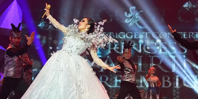 Selalu Tampil Cetar & Sensasional, Syahrini Merasa Lelah? Selalu Tampil Cetar & Sensasional, Syahrini Merasa Lelah?