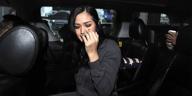 Selama 3 Bulan Jessica Iskandar - Ludwig Tinggal Seatap