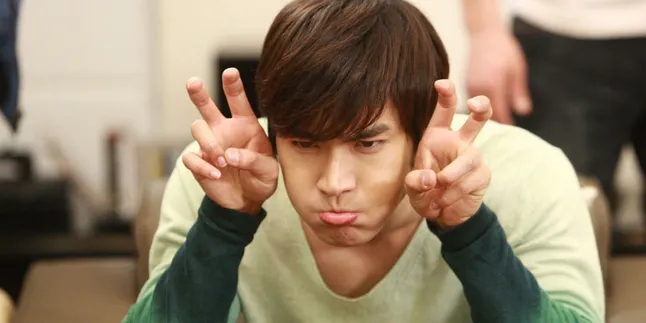 Selamat! Follower Siwon Super Junior Mencapai 4 Juta