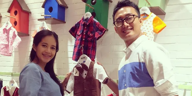 Selamat! Istri Bobby Tince Lahirkan Anak Laki-Laki, Ganteng Abis