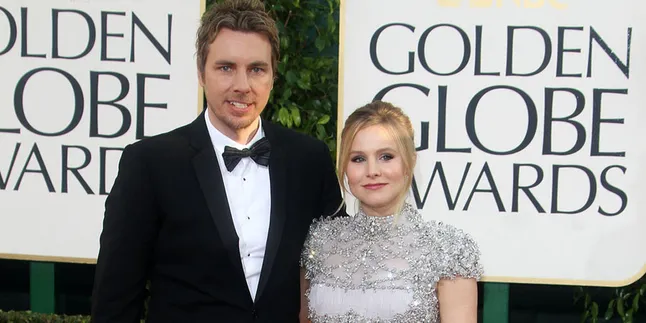 Selamat, Kristen Bell Lahirkan Bayi Perempuan
