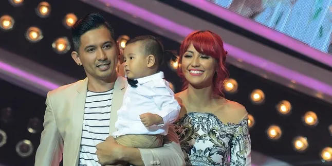 Selamat! Ryan Delon dan Sharena Gunawan Dikaruniai Anak Kedua
