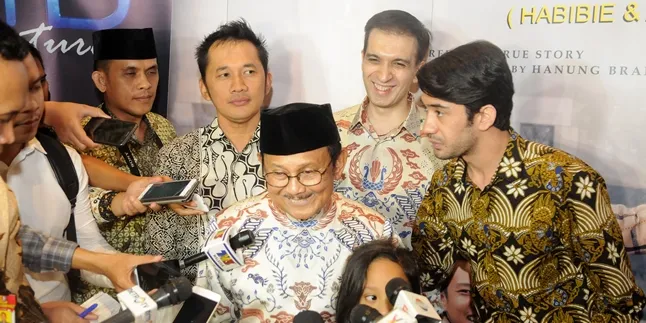 Selamat! Tayang 4 Hari, Film RUDY HABIBIE Raih 350 Ribu Penonton