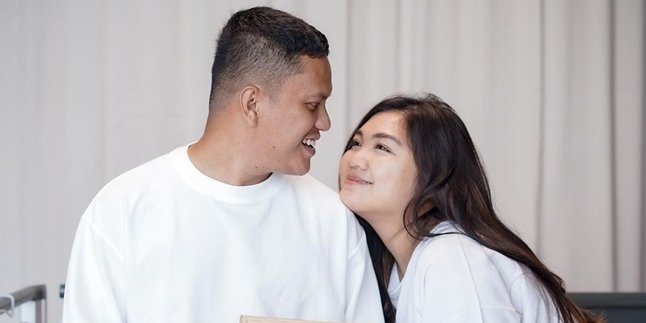 Congratulations! Tiara Pangestika, Arief Muhammad's Wife, Gives Birth to Their Second Child, Experiencing a Rare Phenomenon of Having Two Teeth at Birth