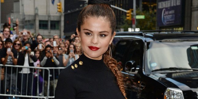 Selena Gomez Kalahkan Justin Bieber di Best Fans 2013