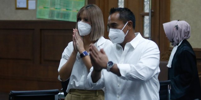 Nia Ramadhani and Ardi Bakrie Speak Sparingly After Continuing Drug Abuse Trial