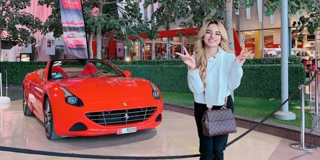 Self Reward Usai Stripping Sinetron 'The Series Arjuna' dan 'Angling Dharma', Intan Permata Liburan ke Dubai